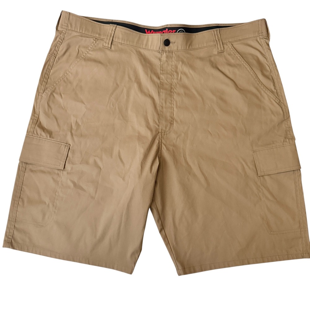 Wrangler ATG Khaki Cargo Shorts‎ Mens 42 All Terrain Gear Outdoor Hiking Utility